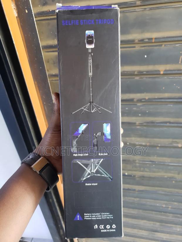 360° Ai Tracking Stable Selfie Stick - thumbnail 2