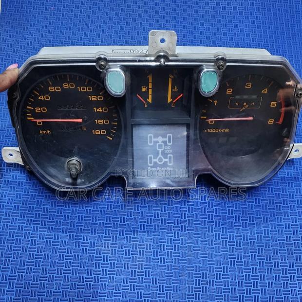 Dashboard Clock Mitsubishi Pajero