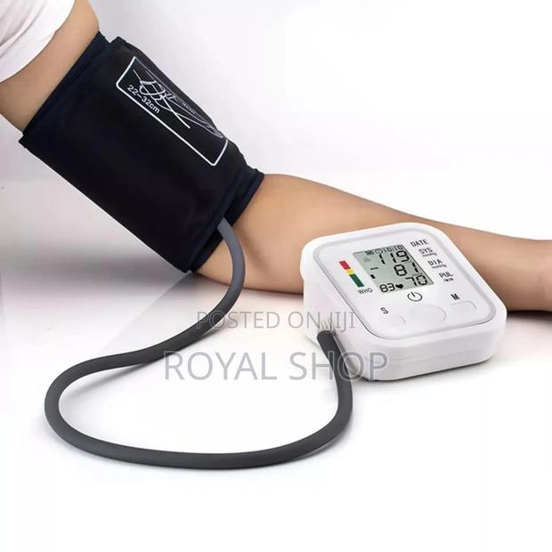 Arm Digital Blood Pressure Machine - main view