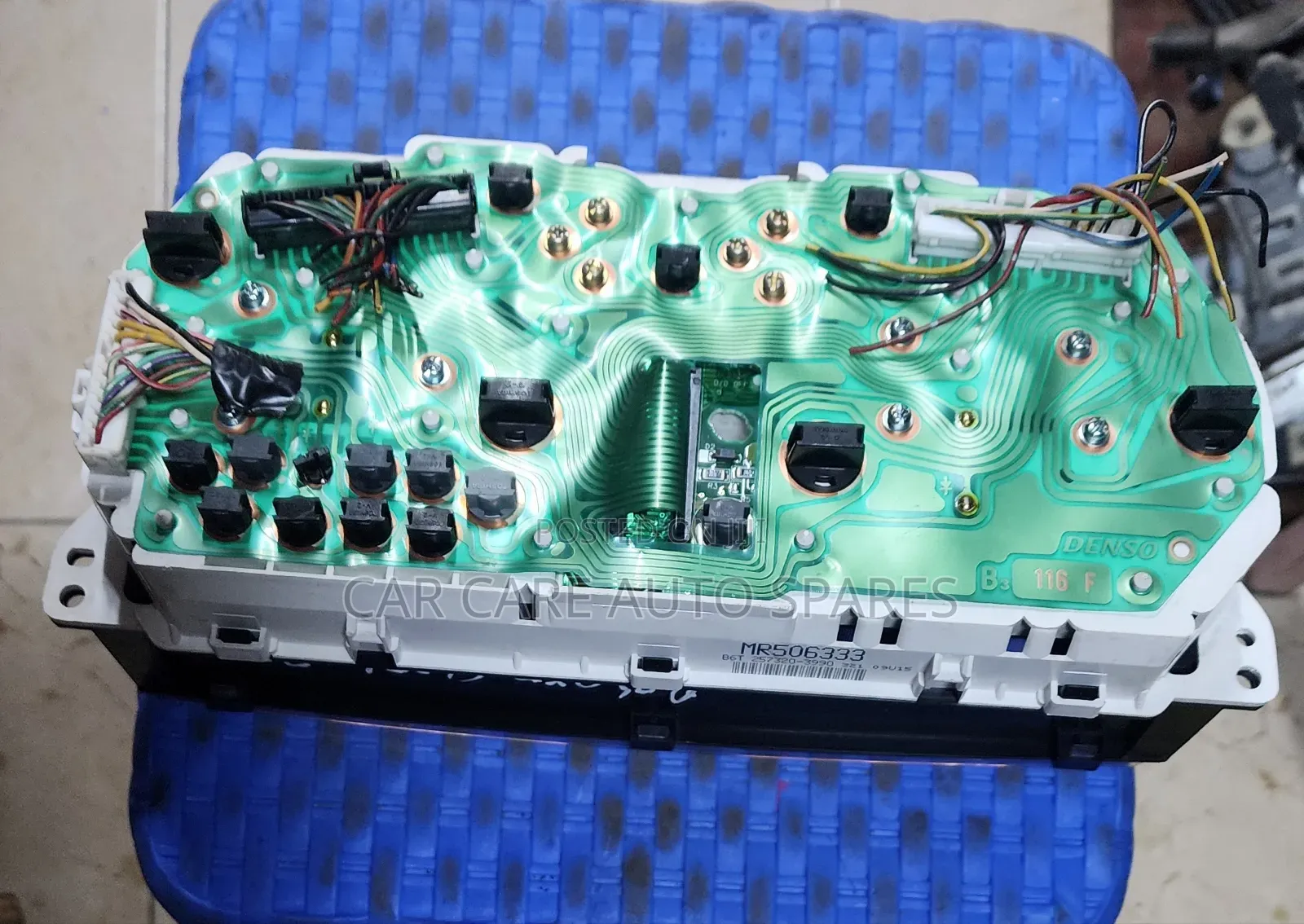 Dash Board Clock Mitsubishi Pajero I0