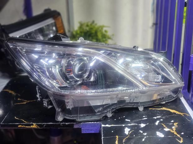 Crown 2015 Headlight