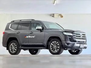 Toyota Land Cruiser LC300 2022 Gray