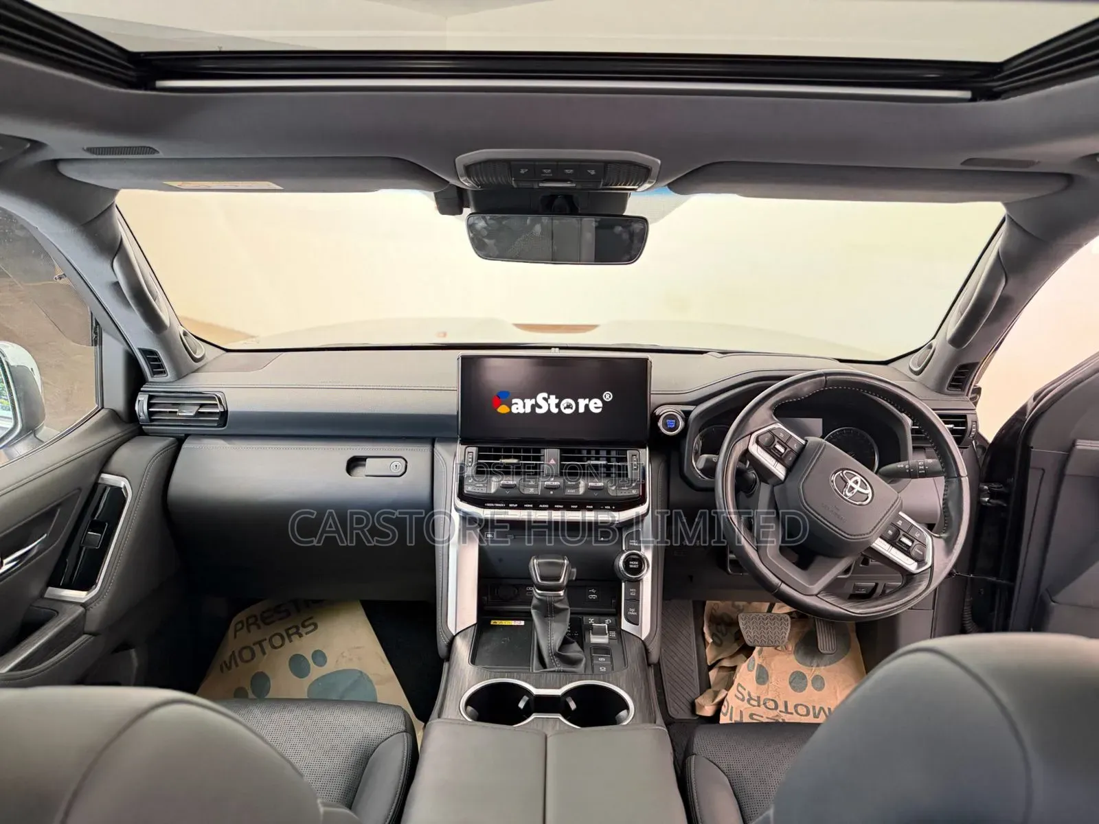 Toyota Land Cruiser LC300 2022 Gray
