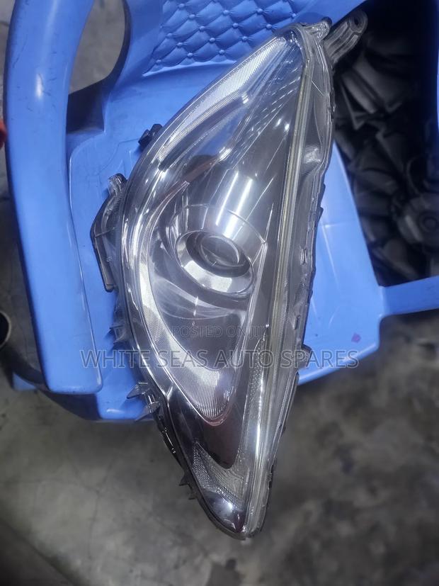 Aqua 2018 Headlight