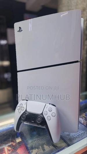 Pre-Owned Playstation 5 Slim - main view