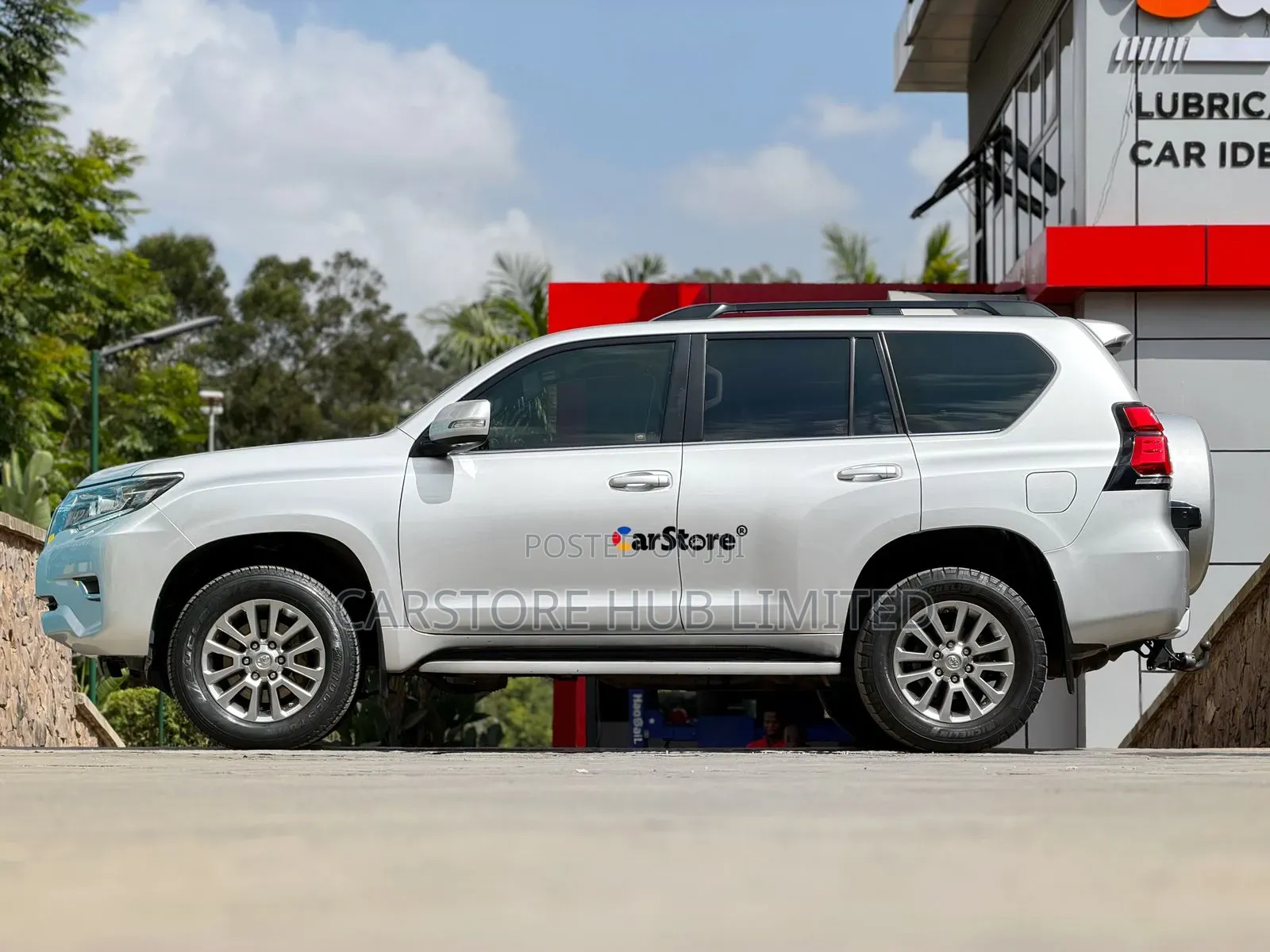 Toyota Land Cruiser Prado 2.8 2022 Silver
