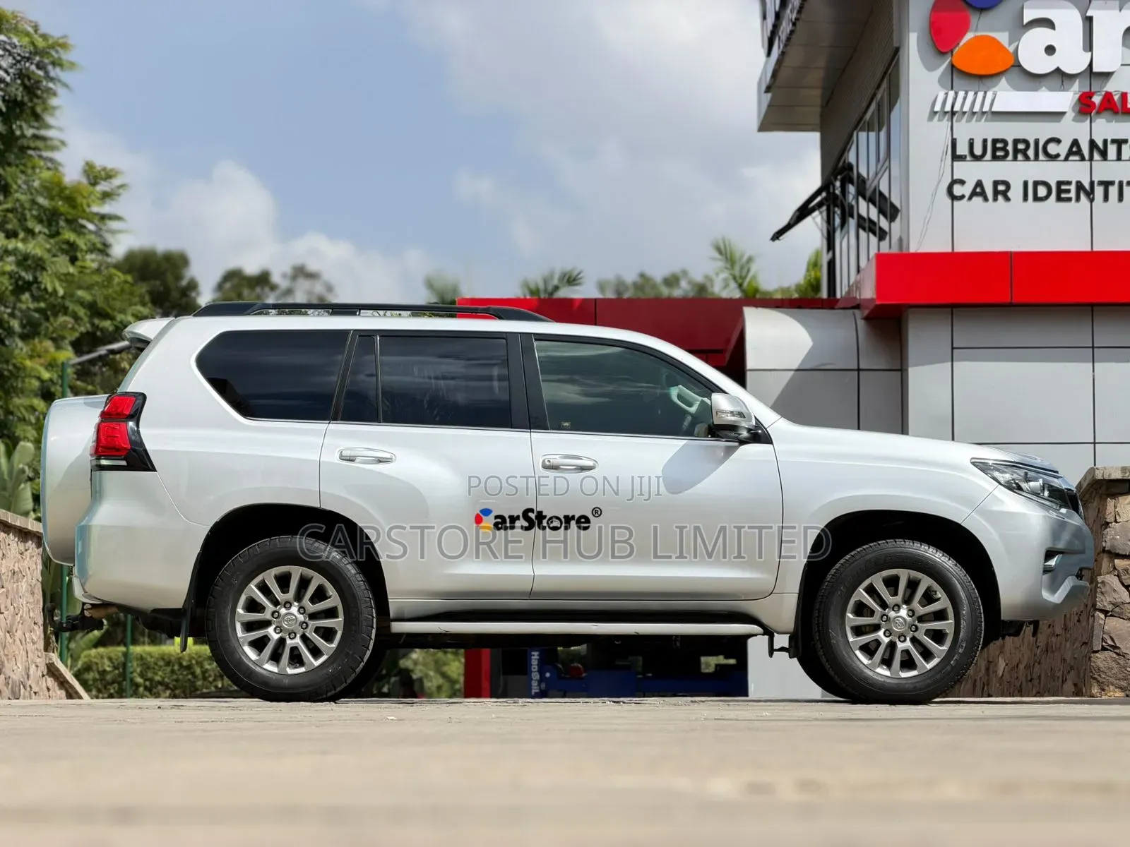Toyota Land Cruiser Prado 2.8 2022 Silver