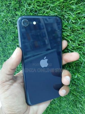 Apple iPhone SE (2022) 64 GB Black - thumbnail 2