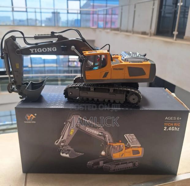 Remote Control Excavator Truck –Gn - main view