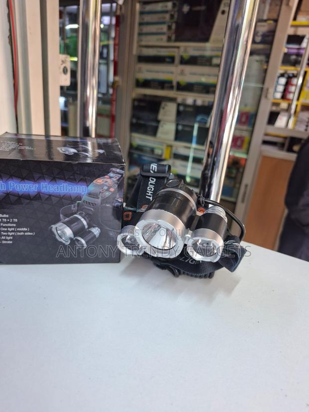 Led Headlamp 3× Cree T6 Adjustable Strap Outdoor Light - main view