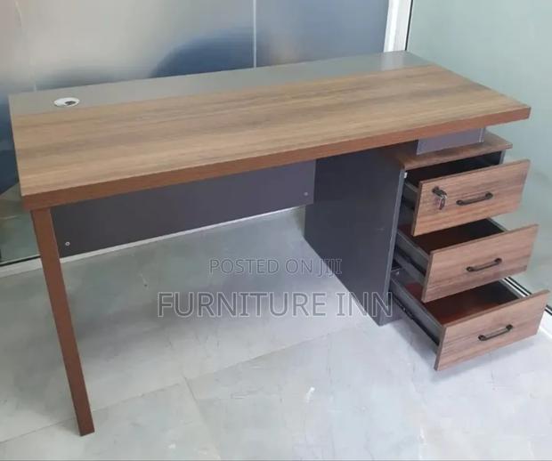 Office Table: Comfortable Office Table - thumbnail 3