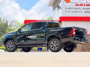 Toyota Hilux 2022 Black