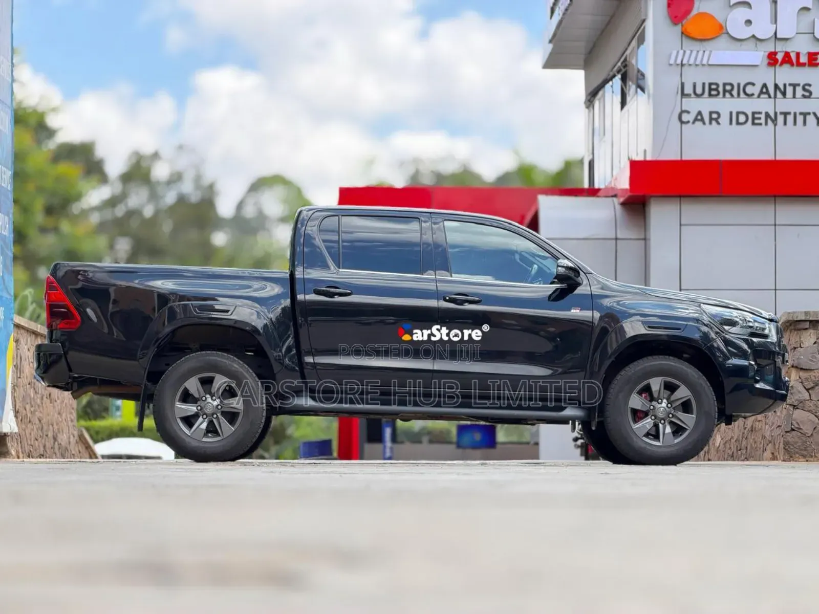 Toyota Hilux 2022 Black