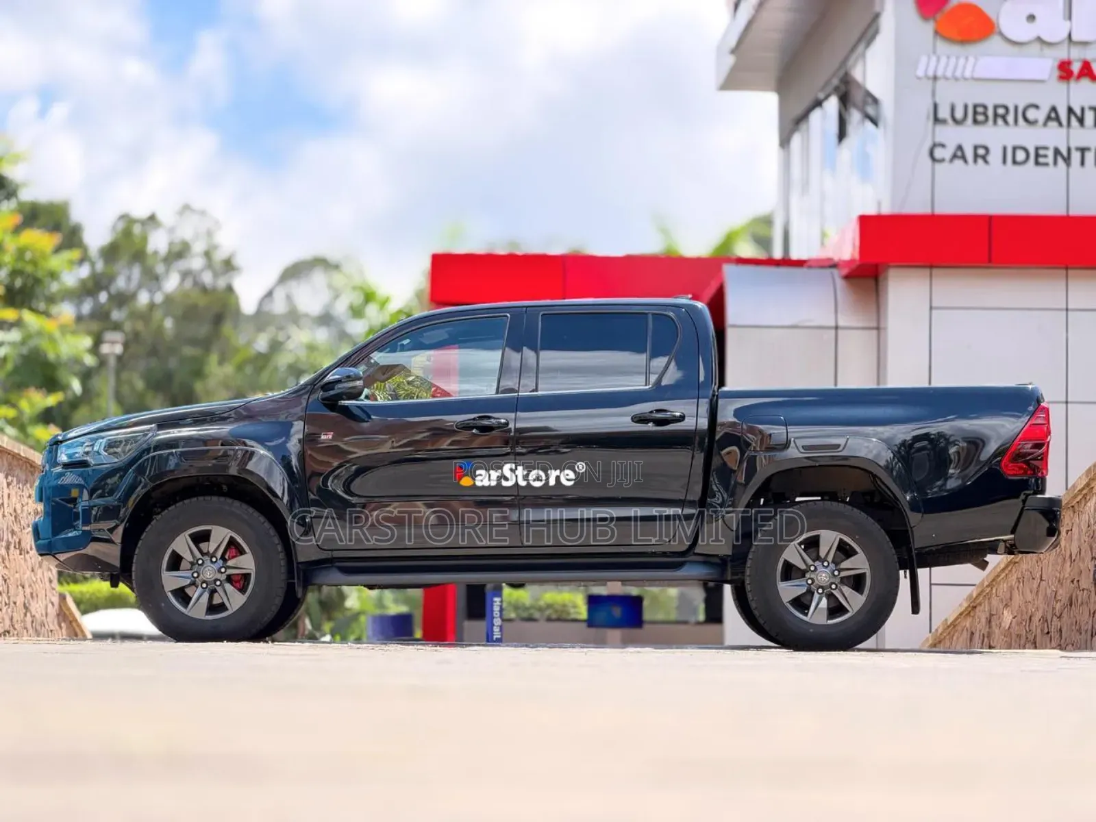 Toyota Hilux 2022 Black
