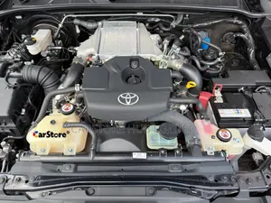 Toyota Hilux 2022 Black