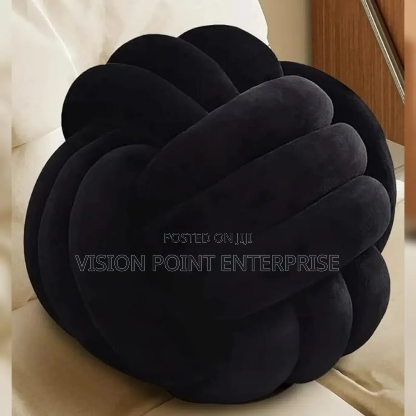 Round Knot Throw Pillows