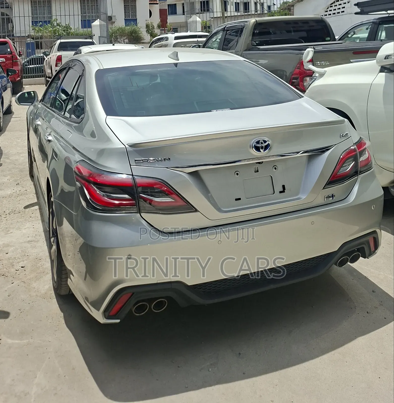 Toyota Crown 2020 Silver