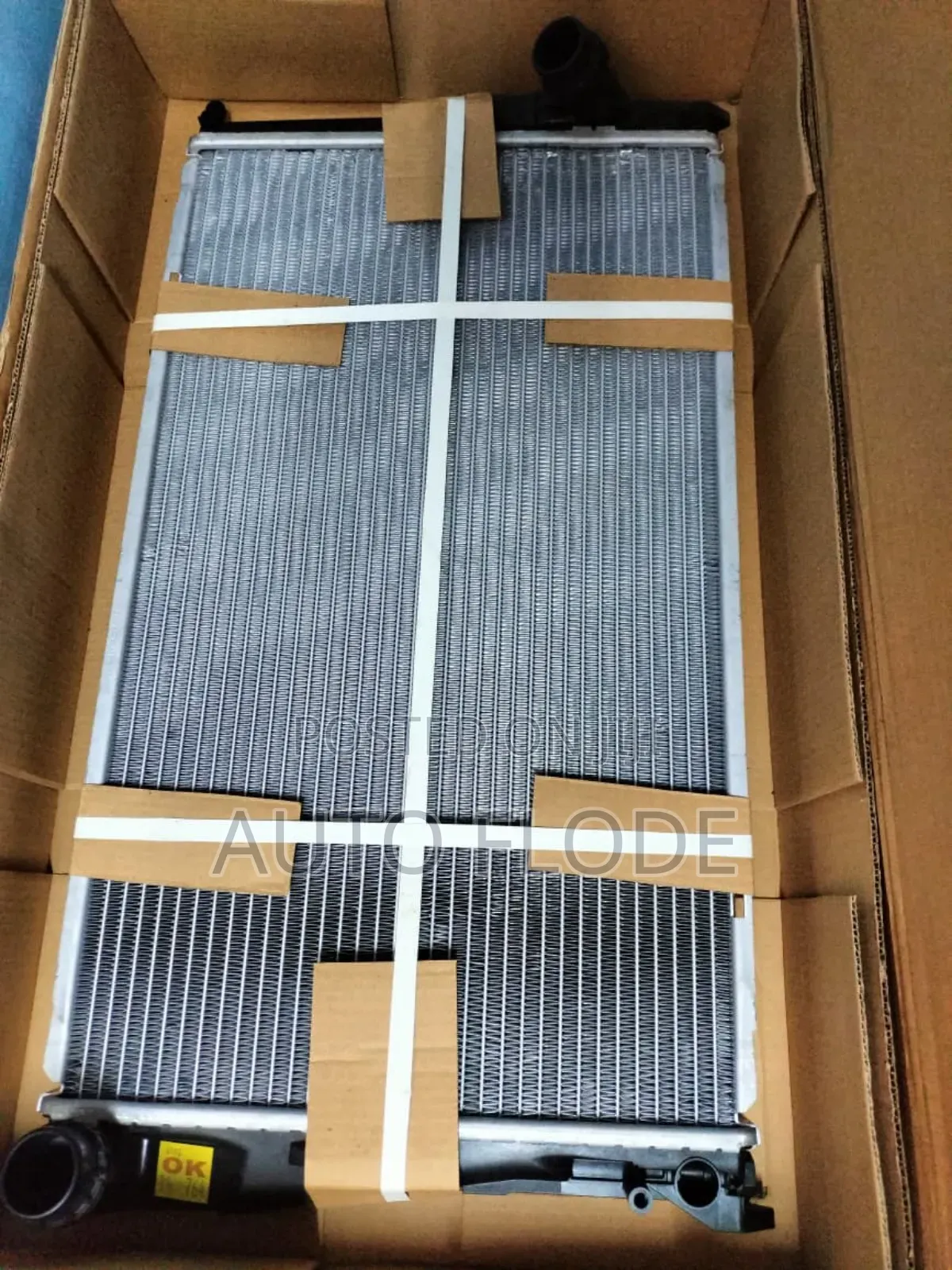 BMW Radiator(Manual) X1 N20 Engine.
