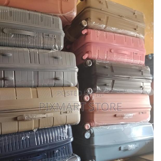 Unbreakable Extra-Large Rubber Suitcase – Single Piece