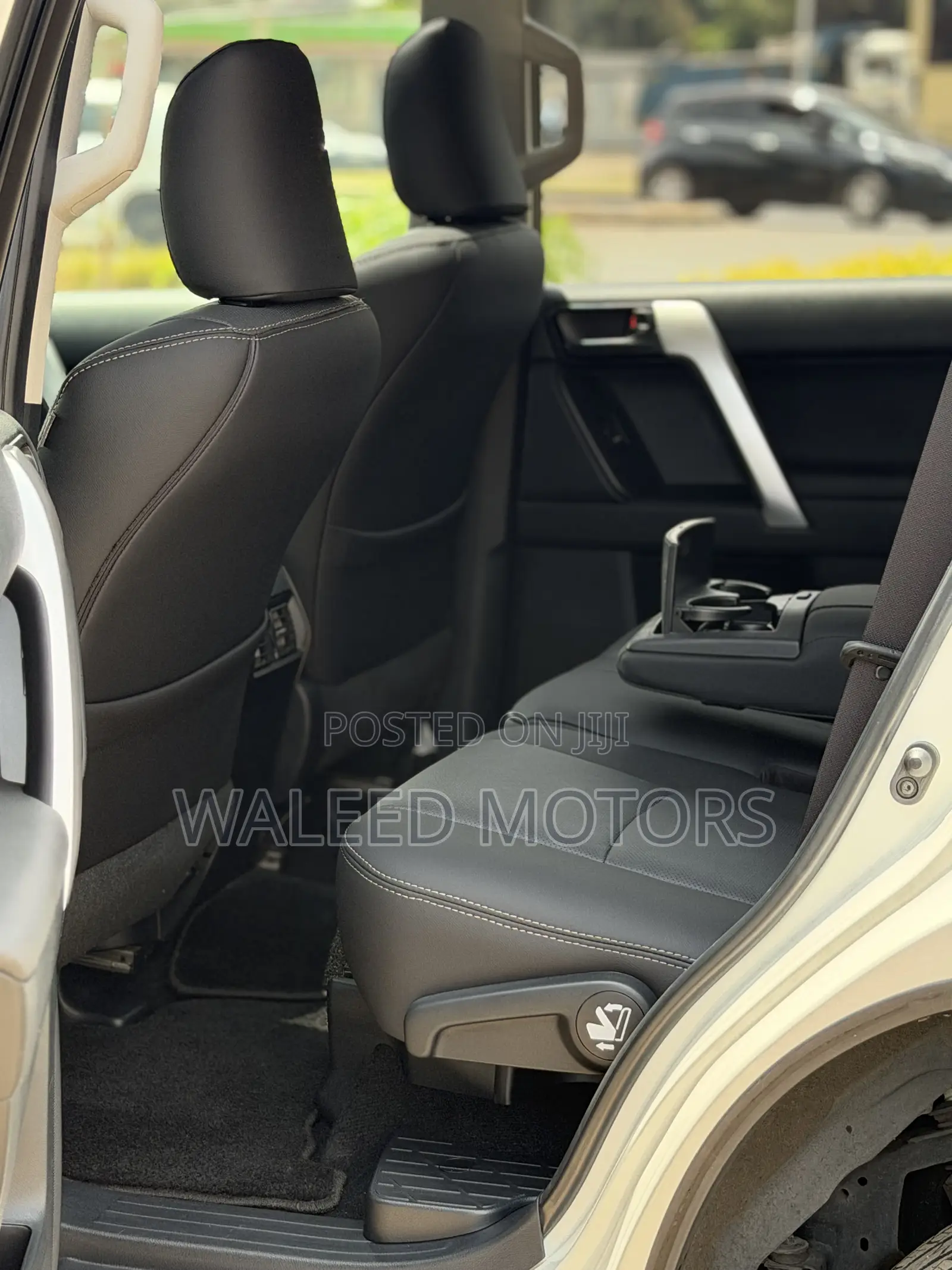 Toyota Land Cruiser Prado 2.7 2019 White