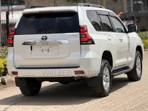 Toyota Land Cruiser Prado 2.7 2019 White