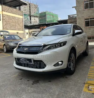 Toyota Harrier 2.0 2014 White