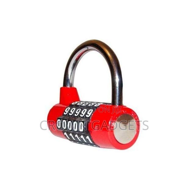 High-Security Stellar 50 Padlock for Lockers Gates - thumbnail 3