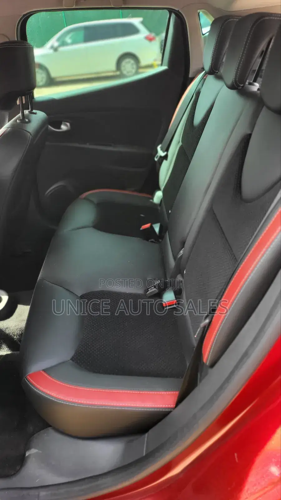 Renault Lutecia 2018 Maroon