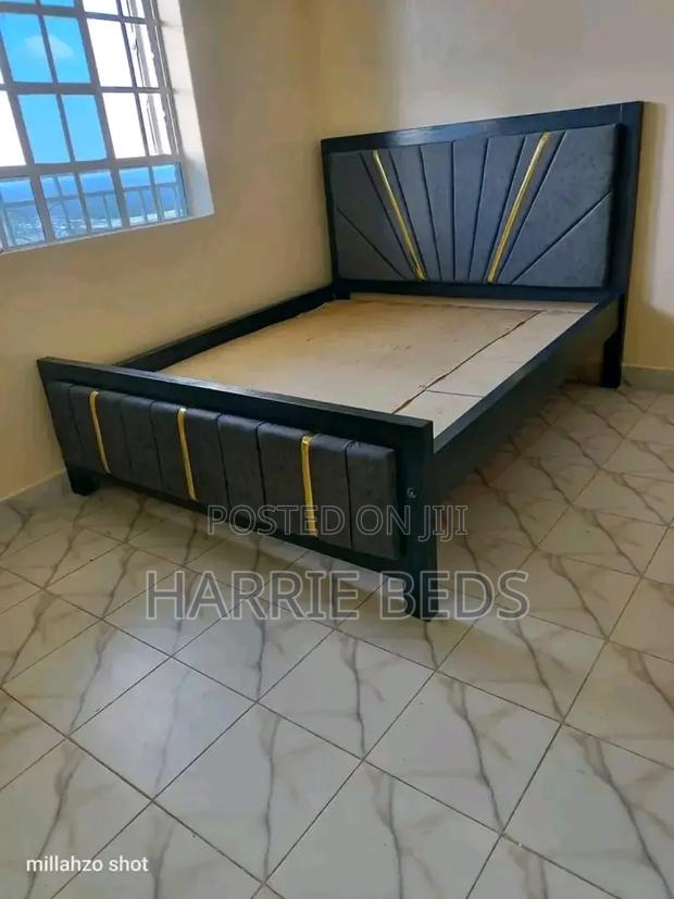 Avaliable Bed ,With Gold - main view