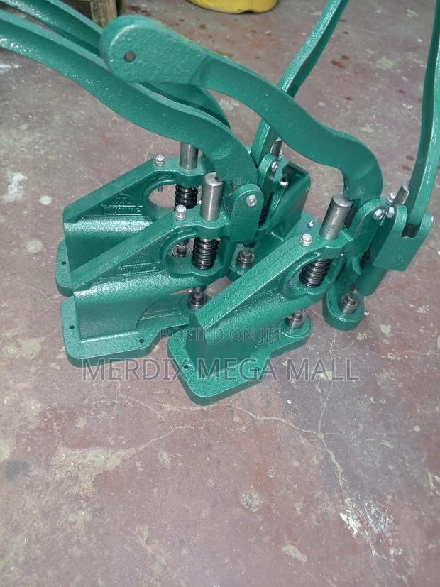 Eyelet Machine, Hand Press Machine - main view