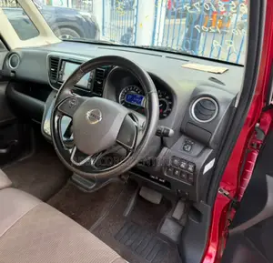 Nissan Dayz Roox 2019 Red