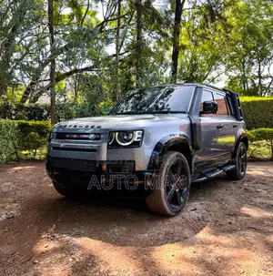 Land Rover Defender 2023 Silver