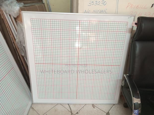 Good Quality Heavy Duty Graphboard 4ft X 4ft - main view