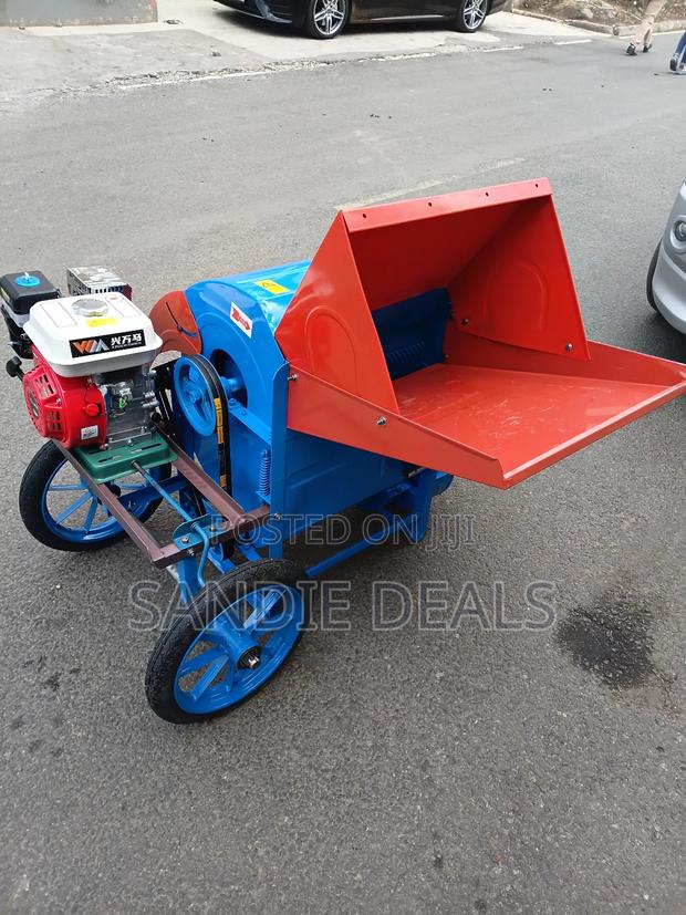Multifunctional Grain Thresher Machine - main view