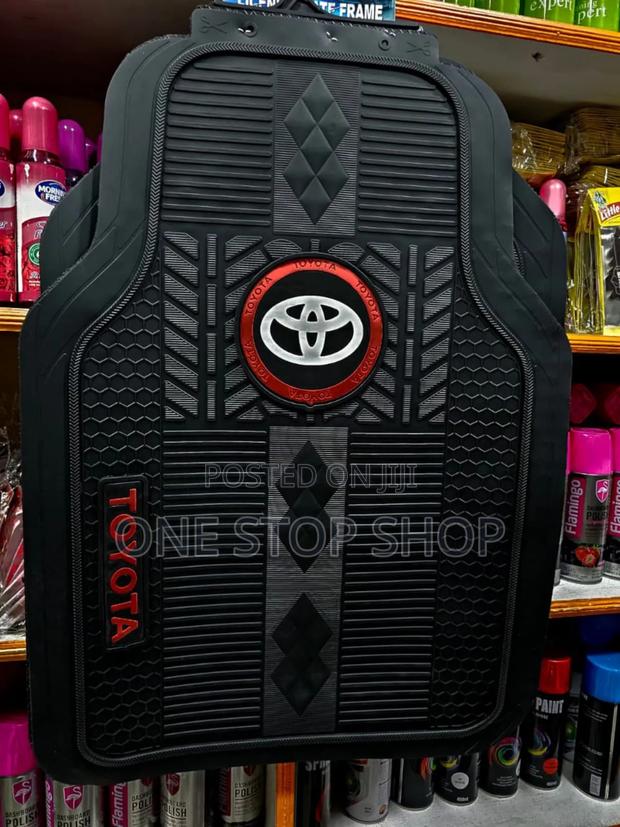 Toyta Classy Designed Car Floor Mats - main view
