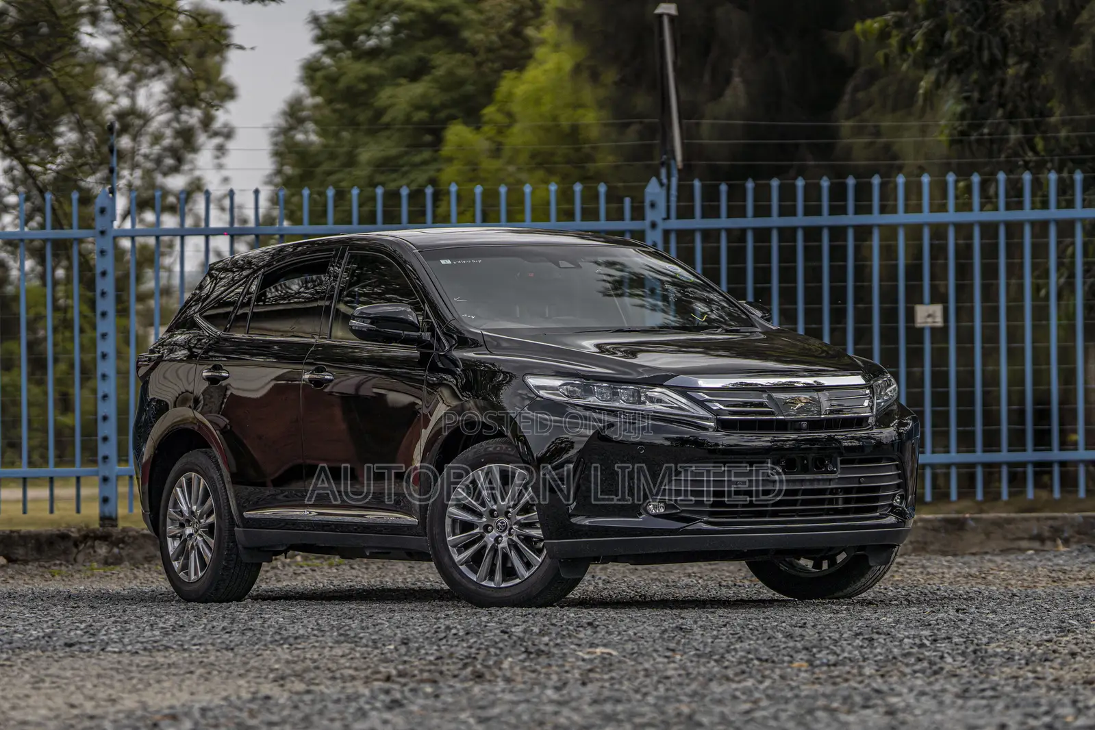 Toyota Harrier 2.0 2019 Black