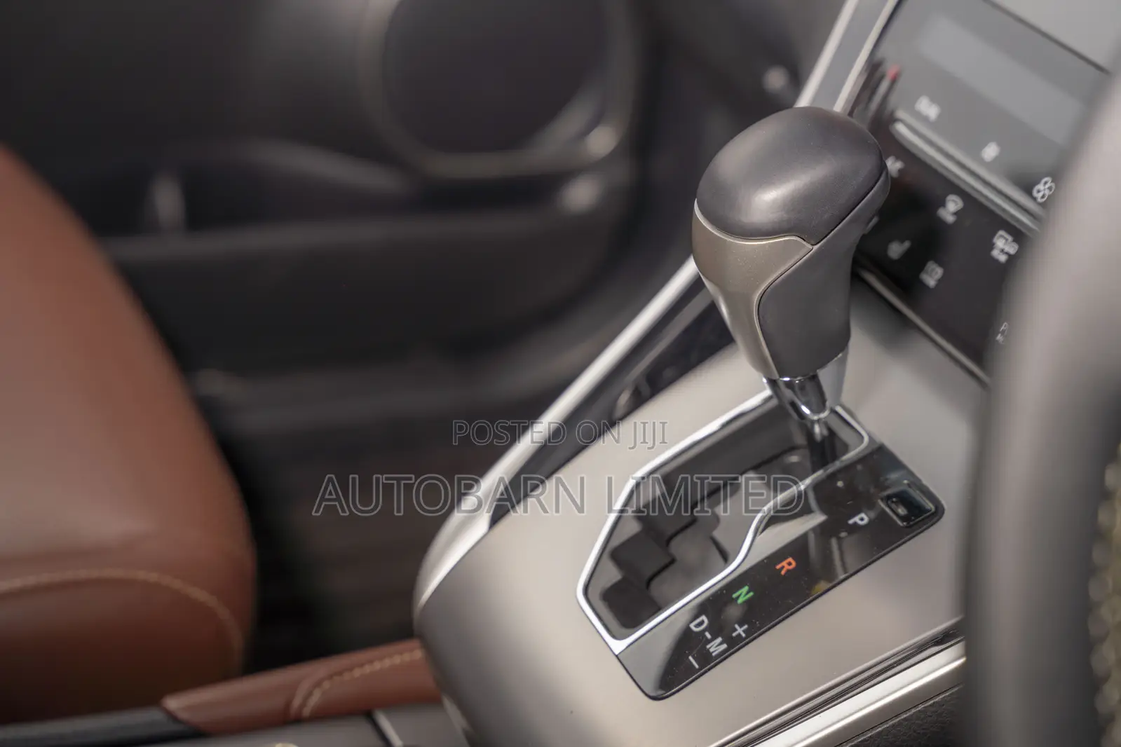 Toyota Harrier 2.0 2019 Black