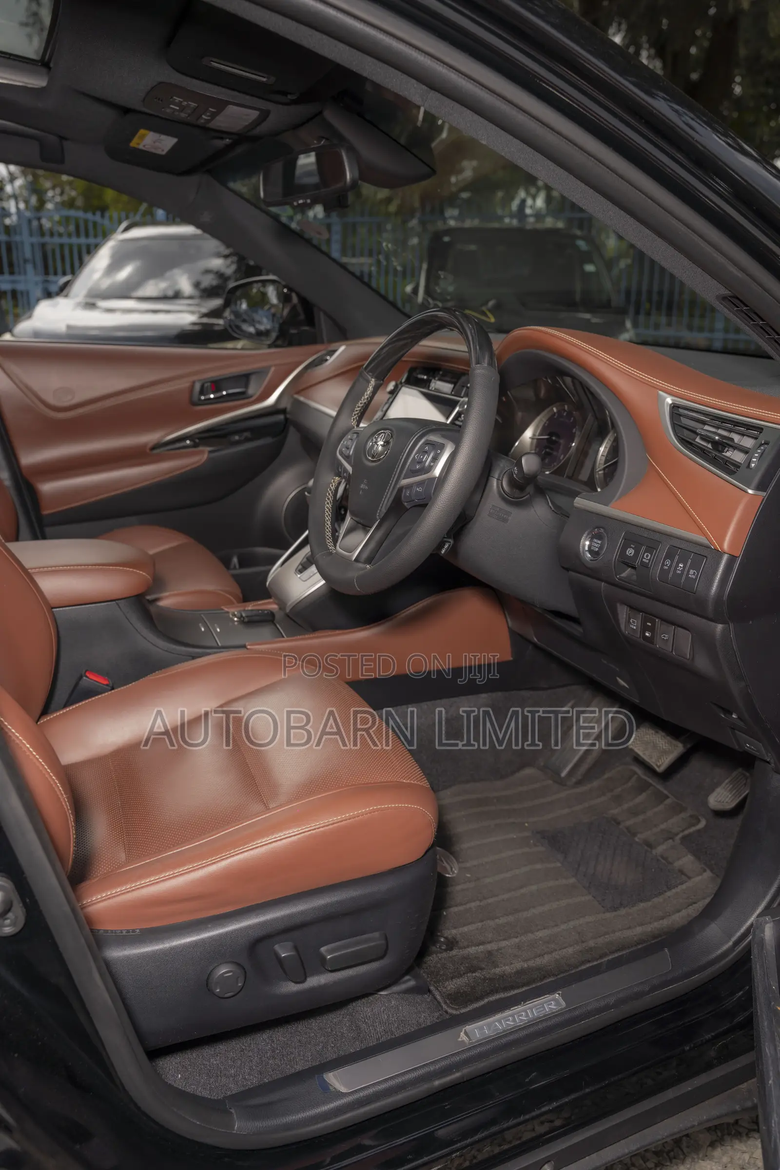 Toyota Harrier 2.0 2019 Black
