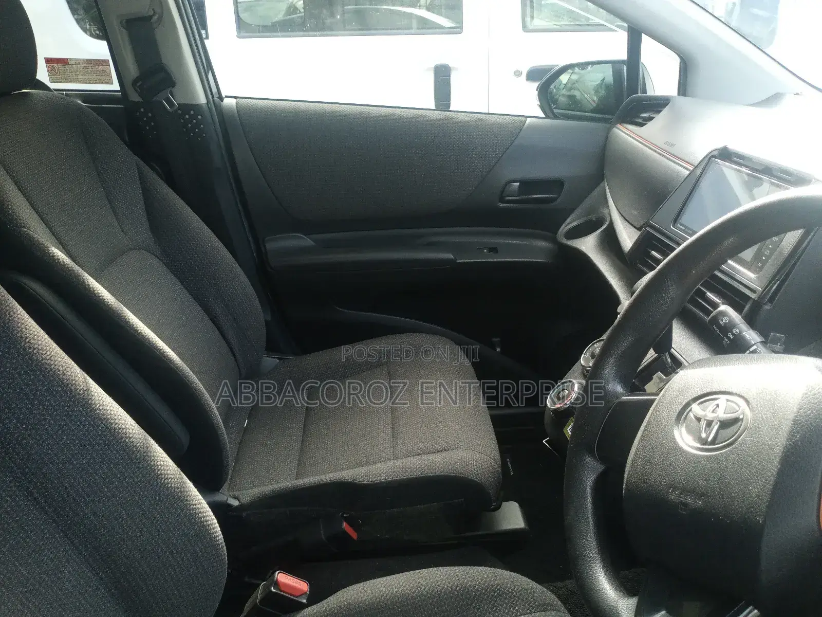 Toyota Sienta 1.5 AWD (6-seater) 2019 Gray