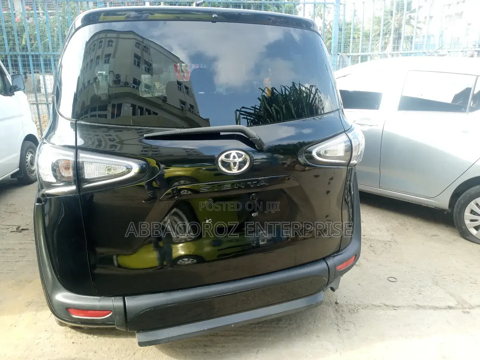 Toyota Sienta 1.5 AWD (6-seater) 2019 Gray
