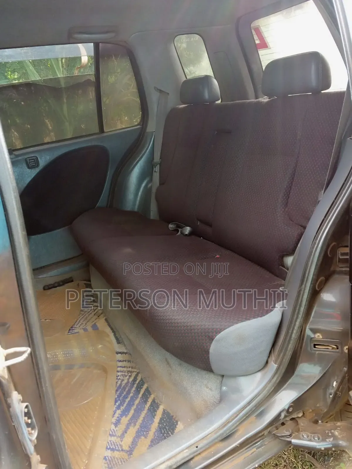 Toyota Raum 2000 Black