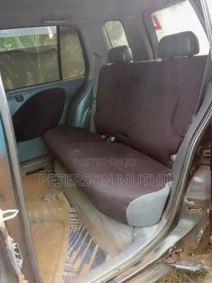 Toyota Raum 2000 Black