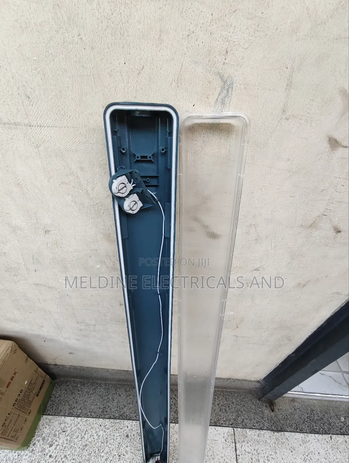 Waterproof 4ft Twin Fitting