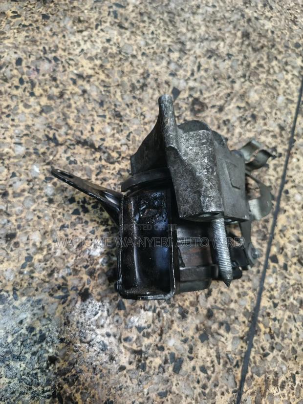 Engine Mount For Voxy,Noah - main view