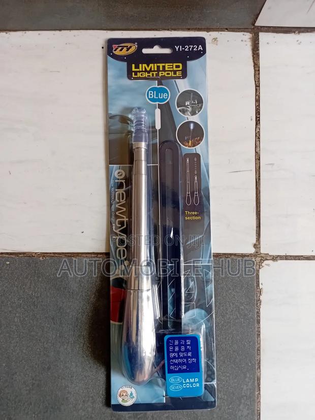 Front Bumper Antenna With Led Light – Universal Car Decorative Light - main view