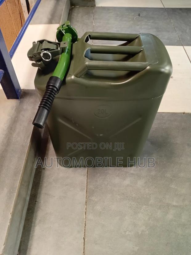 20l Metal Fuel Jerry Can With Flexible Spout - main view
