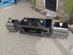 Table Gray + 2 Stools Marble Top Black - main view