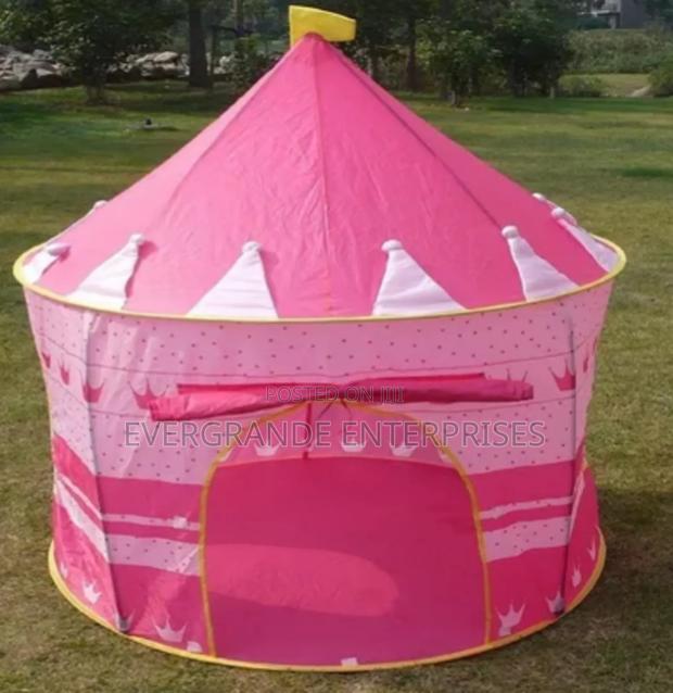 *Kids Tent* Kids Tent - main view
