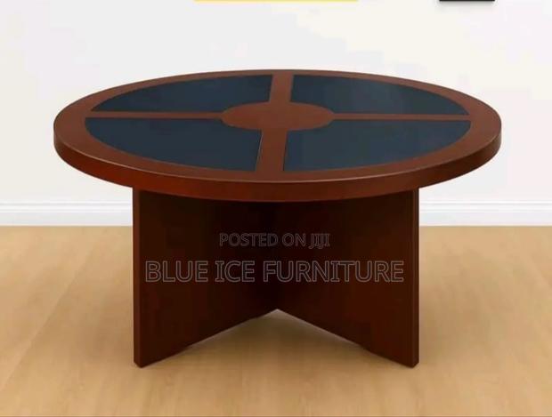 Round Meeting Table - main view