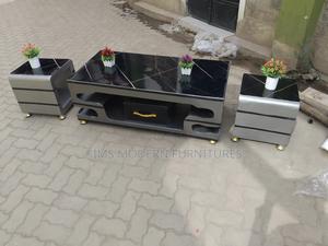 Table Gray With 2 Stools Marble Top Black - main view